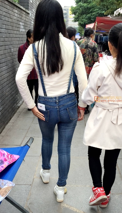 偶遇秀丽端庄的新潮牛仔裤大长腿女神[OI-71I3]