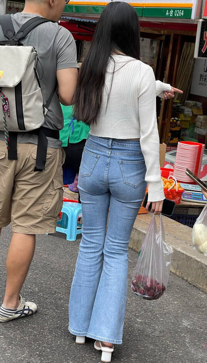 街拍月里嫦娥的小清新牛仔裤丰臀女孩[CG-145V]