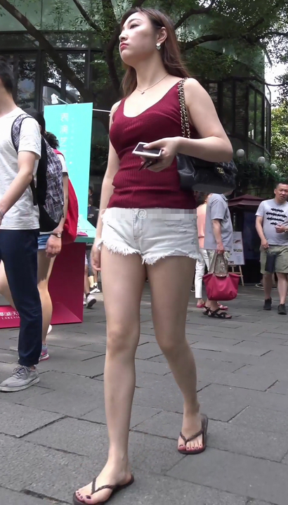 【视频】一个秀丽端庄的时髦热裤美臀小姐姐[IE-0S6U]
