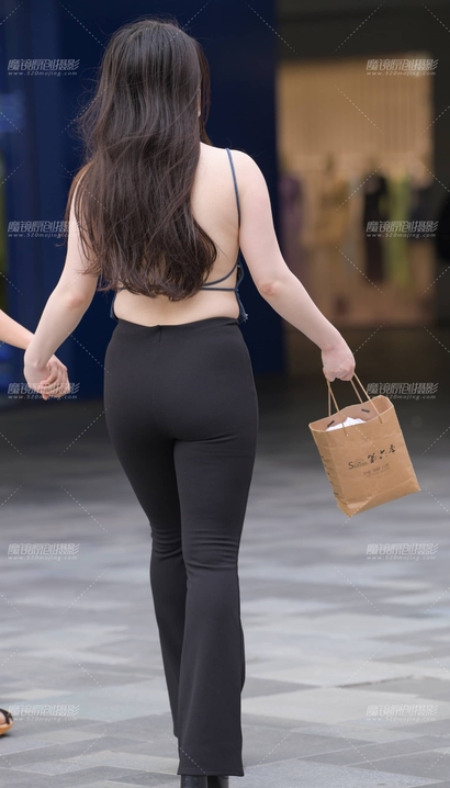 一个千娇百媚的性感紧身裤大长腿女神[BF-QN36]